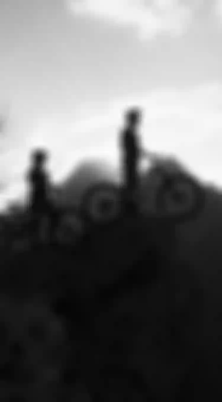 ION Bike_lifestyle_wide