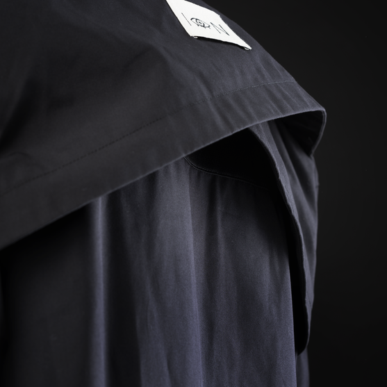 Free movement back cut