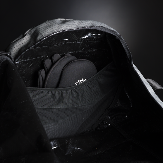 Mesh pockets on the inside