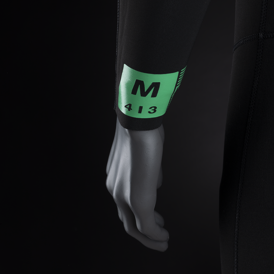 Colorcoding on left sleeve