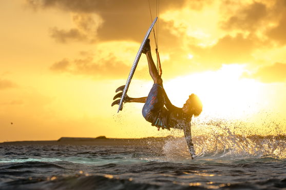 ION_Water_Thermo-Top-SS-men_Action-Shots_1