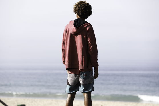 ION_Bike_Zip-Hoody-Logo_Action-Shots_2