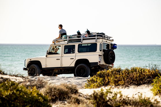 ION_Water_Surf-Boardbag-Core-Triple_Action-Shots_1