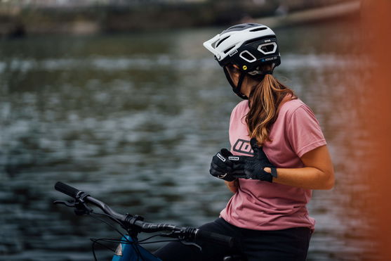 ION_Bike_Tee-SS-Seek-DR-2.0-WMS_Action-Shots_1