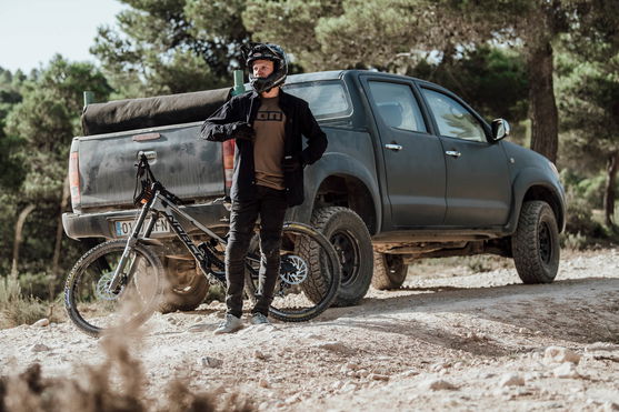 ION_Bike_Bike-Jersey-Seek-Amp-LS-men_Action-Shots_2