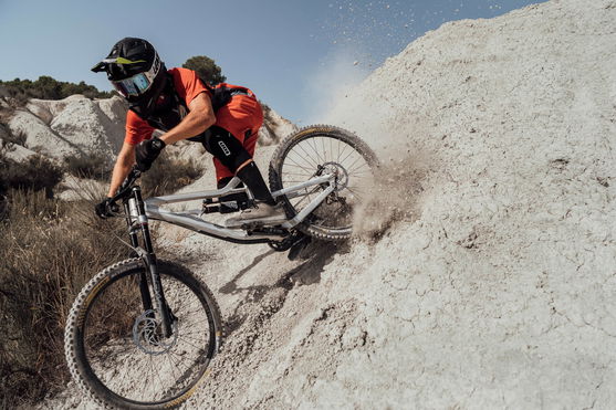ION_Bike_Bikeshorts-Scrub-Mesh_ine_Action-Shots_3