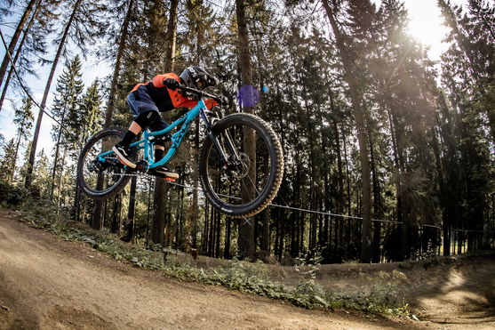 ION_Bike_Bikeshorts-Scrub-AMP-Youth_Action-Shots_4