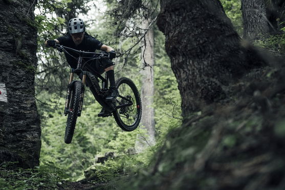 ION_Bike_Jersey-Traze-SS-men_Action-Shots_1