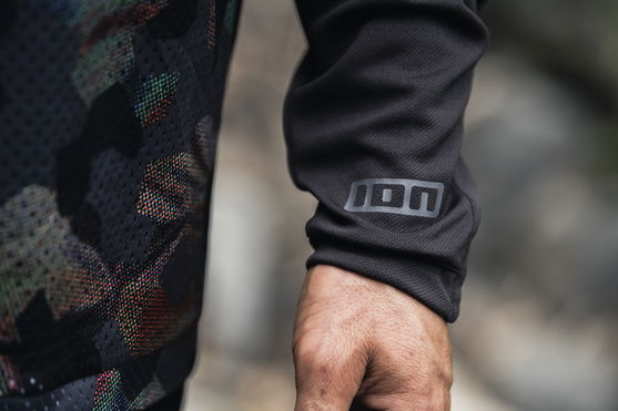 ION_Bike_Jersey-Scrub-LS-men_Action-Shots_6