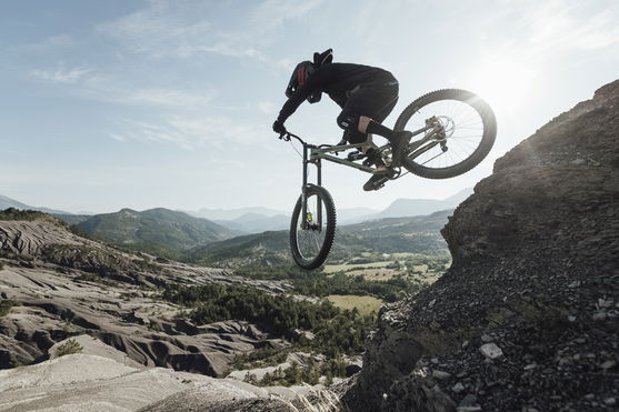 ION_Bike_Shorts-Seek-Amp-men_Action-Shots_5