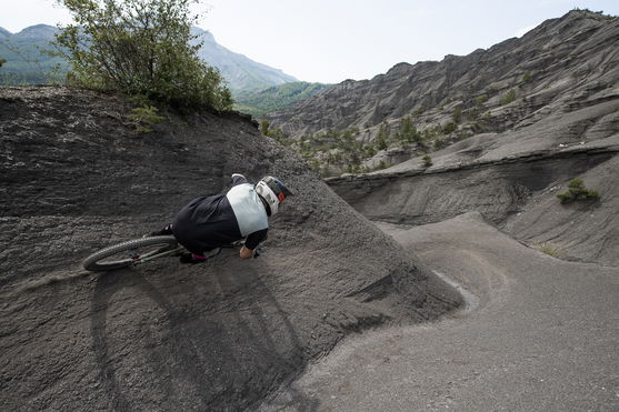 ION_Bike_Jersey-Seek-Amp-SS-men_Action-Shots_8