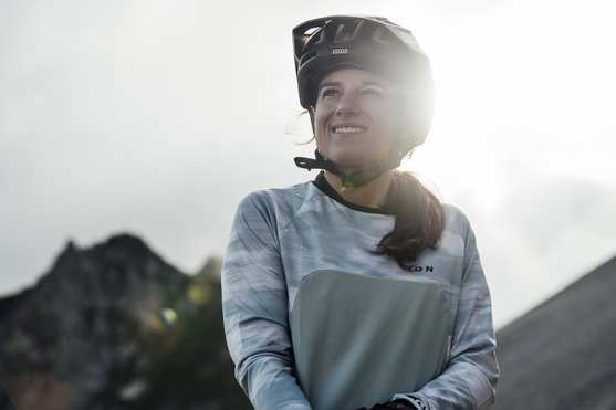 ION_Bike_Helmet-Traze-Amp-MIPS-AU/AS-NZS-unisex_Action-Shots_14