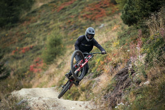 ION_Bike_Jersey-Scrub-Amp-LS-men_Action-Shots_6