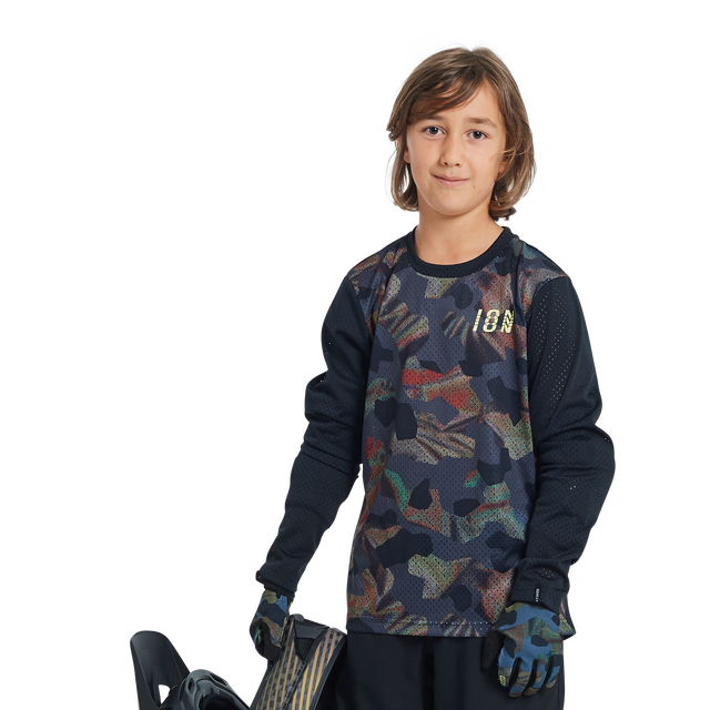 ION_Bike_Jersey-Scrub-LS-youth_Model-Pictures_2