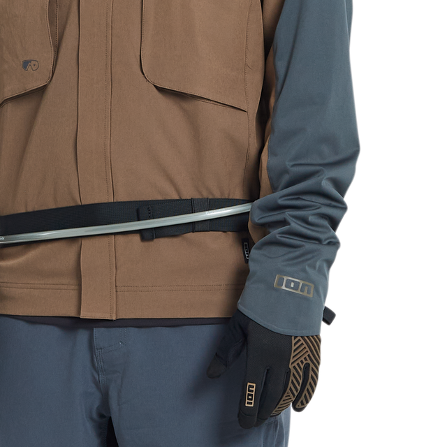 ION_Bike_Jacket-Shelter-3L-Hybrid-unisex_Model-Pictures_3