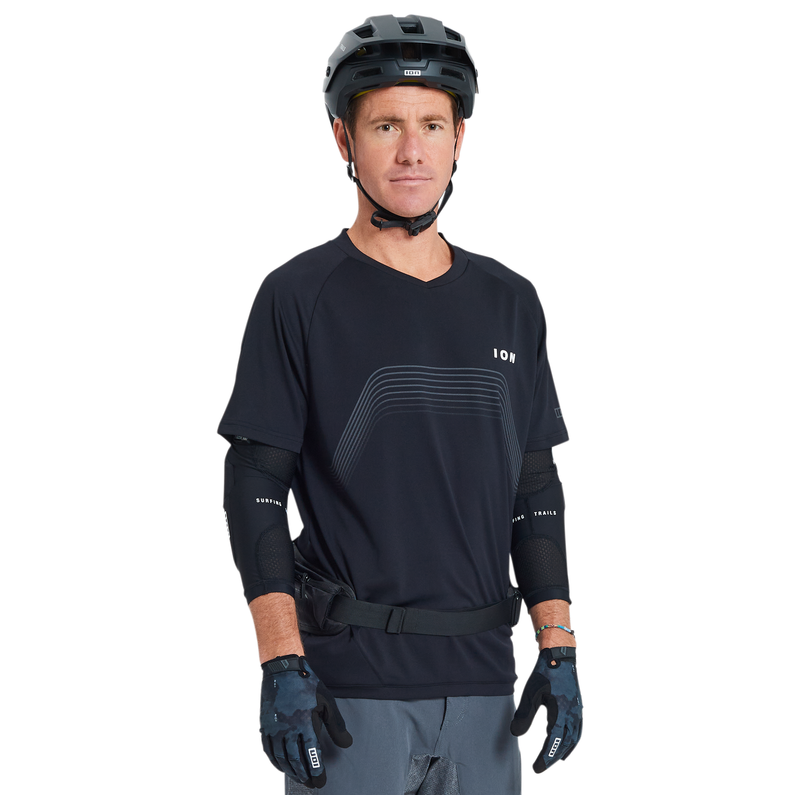 ION Traze short-sleeve cycling jersey for men in black for mountain biking