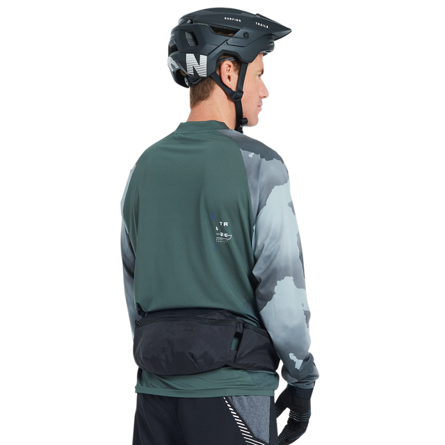 ION_Bike_Jersey-Traze-Amp-LS-AFT-men_Model-Pictures_2