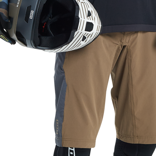 ION_Bike_Shorts-Scrub-men_Model-Pictures_3