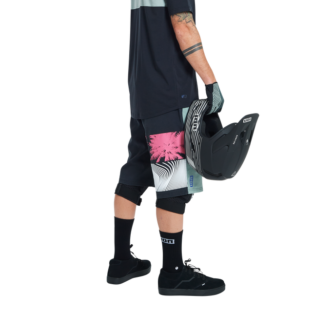 ION_Bike_Shorts-Seek-Amp-men_Model-Pictures_1