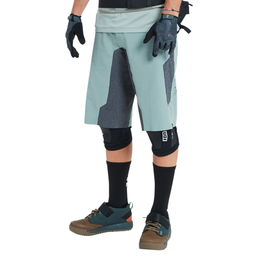 ION_Bike_Shorts-Traze-Amp-AFT-men_Model-Pictures_1