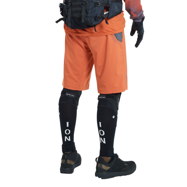 ION_Bike_Shorts-Traze-men_Model-Pictures_2