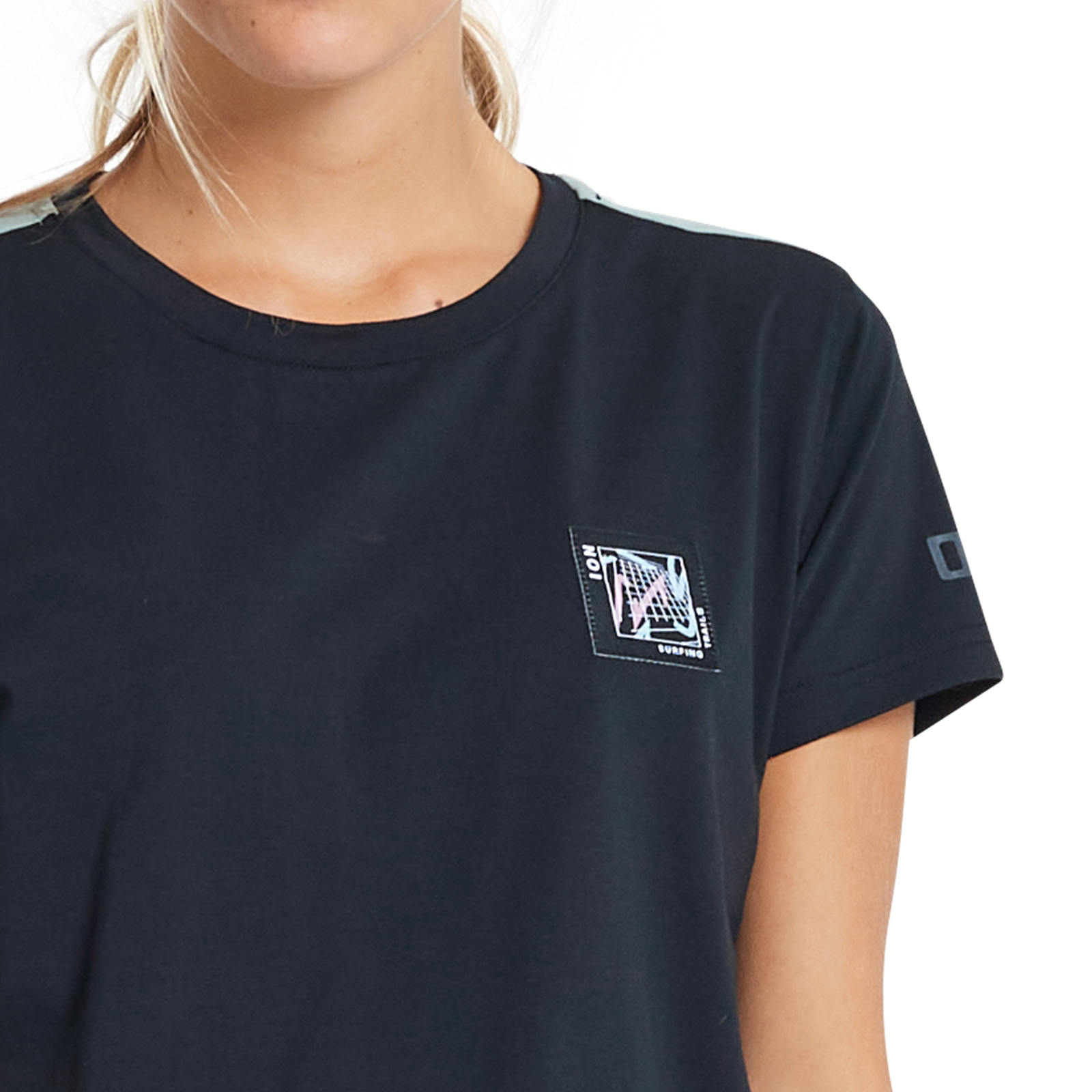 ION Bike Seek Amp women's short-sleeve cycling jersey in dark navy for mountain biking and trail riding