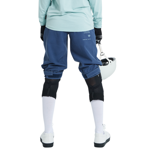 ION_Bike_Shorts-Seek-women_Model-Pictures_2