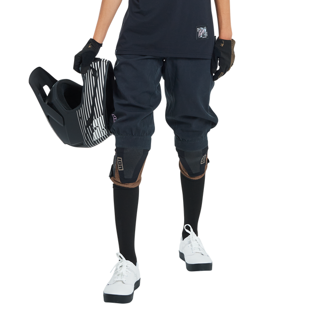 ION_Bike_Shorts-Seek-women_Model-Pictures_4