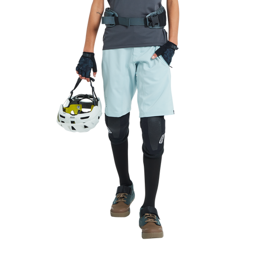ION_Bike_Shorts-Traze-women_Model-Pictures_5