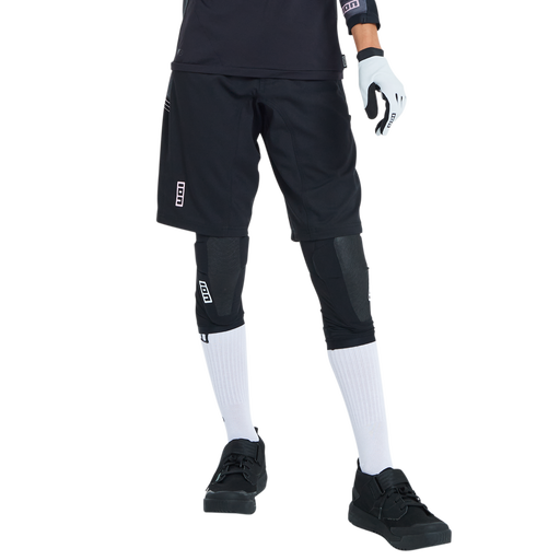 ION_Bike_Shorts-Traze-women_Model-Pictures_1