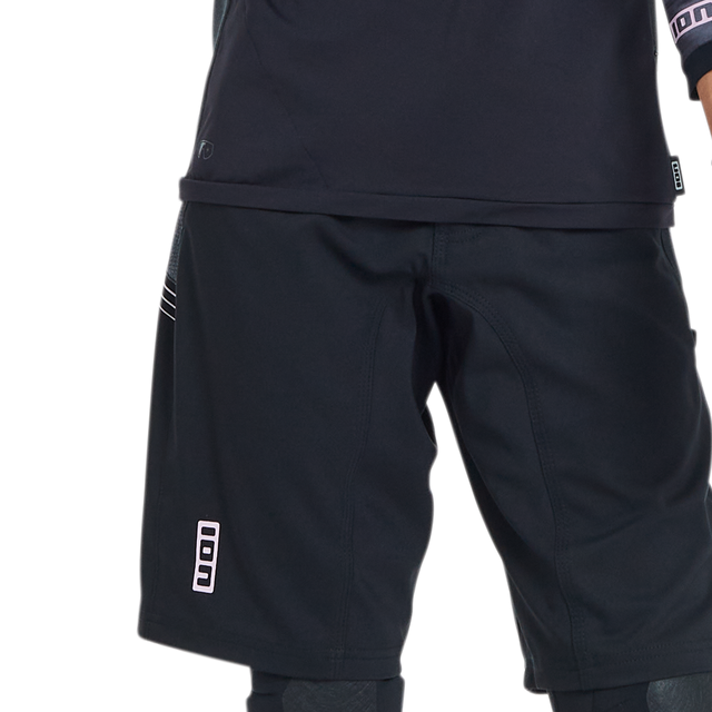 ION_Bike_Shorts-Traze-women_Model-Pictures_2