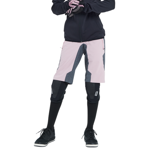 ION_Bike_Shorts-Traze-Amp-AFT-women_Model-Pictures_1