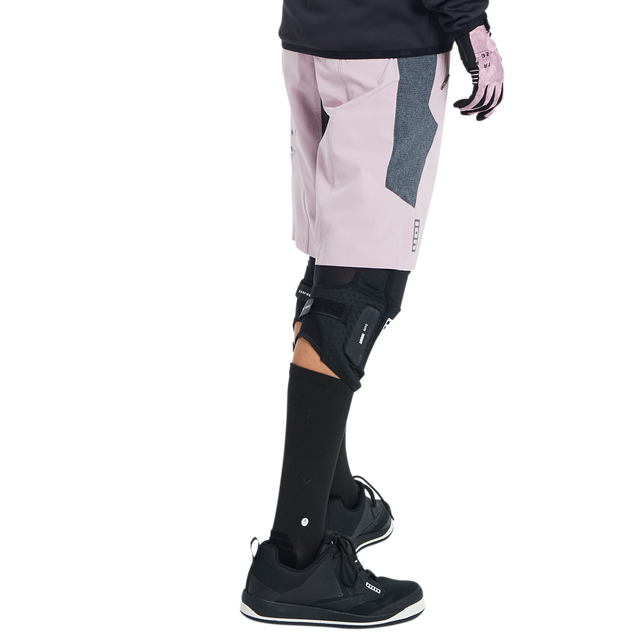 ION_Bike_Shorts-Traze-Amp-AFT-women_Model-Pictures_2