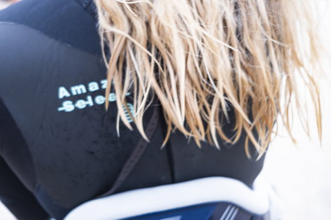 ION_Water_Amaze-Select-6/5-Back-Zip_Action-Shots_3