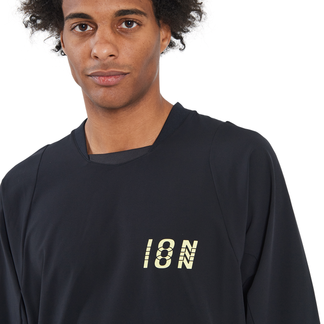 ION_Bike_Outerwear-Shelter-LS-BAT-unisex_Model-Pictures_0