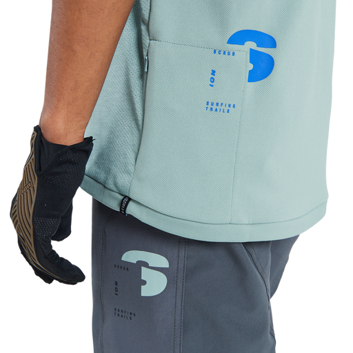 ION_Bike_Jersey-Scrub-Amp-SS-men_Model-Pictures_5