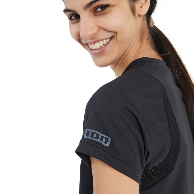 ION_Bike_Jersey-Scrub-Amp-SS-women_Model-Pictures_0