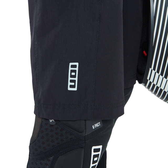 ION_Bike_Shorts-Scrub-women_Model-Pictures_8