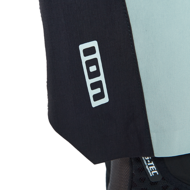 ION_Bike_Shorts-Scrub-Amp-BAT-women_Model-Pictures_5