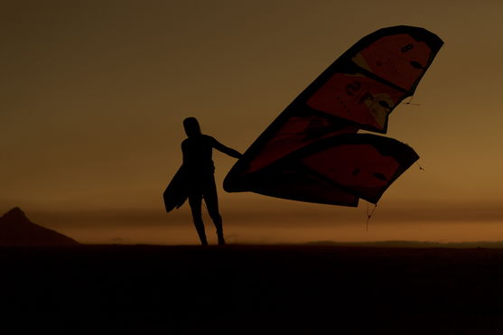 ION_Water_Seek-Core-5/4-Front-Zip_Action-Shots_2