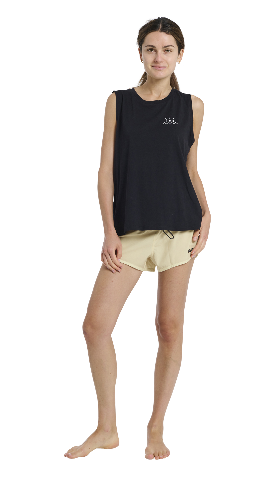 ION Tally short femme en beige sable sur modèle vue de face