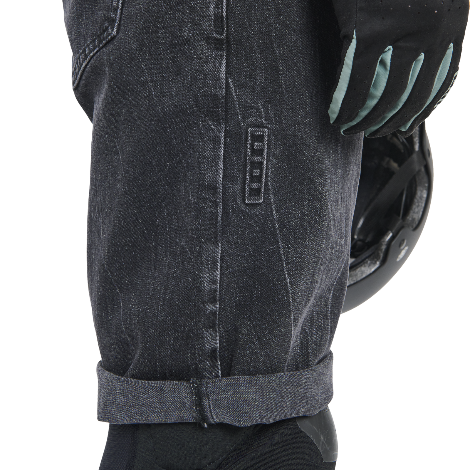 ION Bike Seek unisex cycling shorts in charcoal black stretch denim, pocket detail view