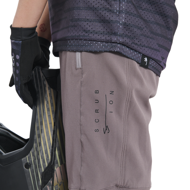 ION_Bike_Pants-Scrub-women_Model-Pictures_1