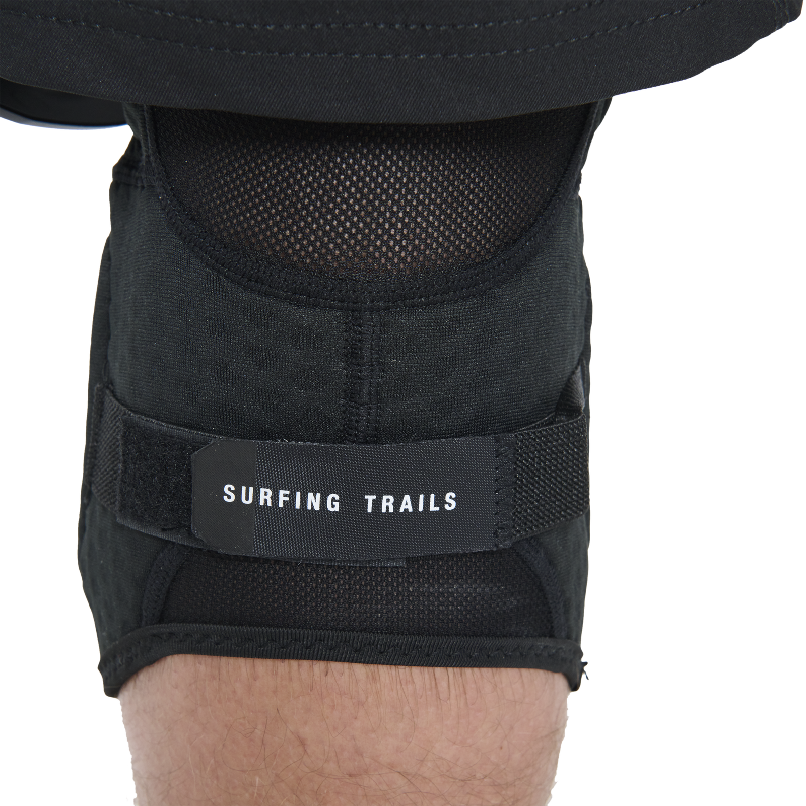 ION Bike K-Pact Amp HD knee pads in black with SAS-TEC hard cap and velcro strap