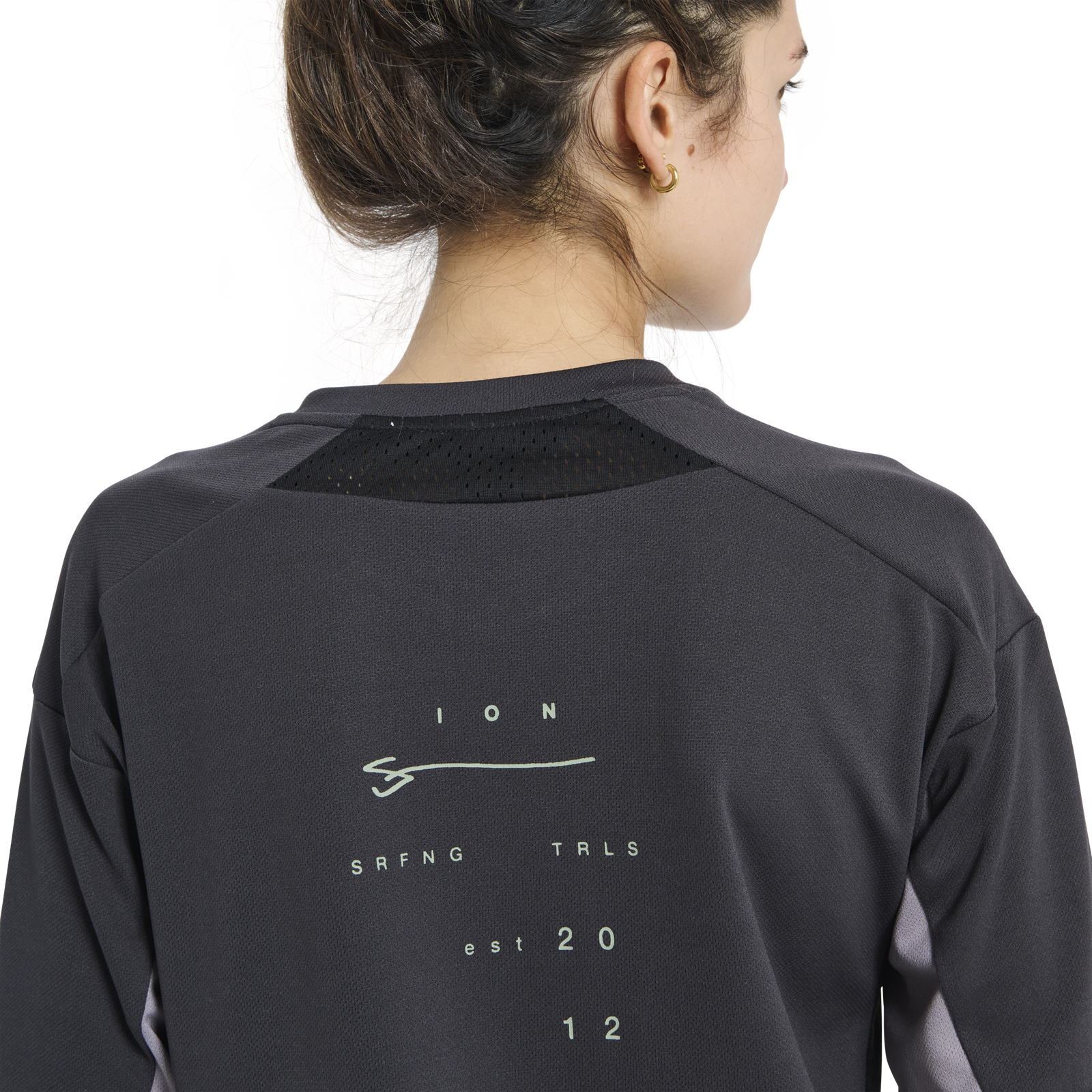 ION Scrub Amp Langarm Damen Bikewear Jersey in schwarz für Mountainbike und Trail Riding