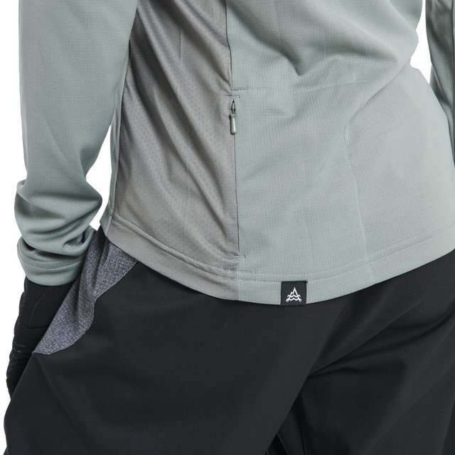 ION_Bike_Jersey-Traze-LS-women_Model-Pictures_3