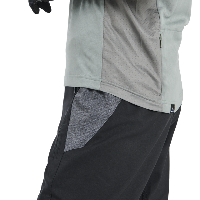 ION_Bike_Shorts-Traze-women_Model-Pictures_5