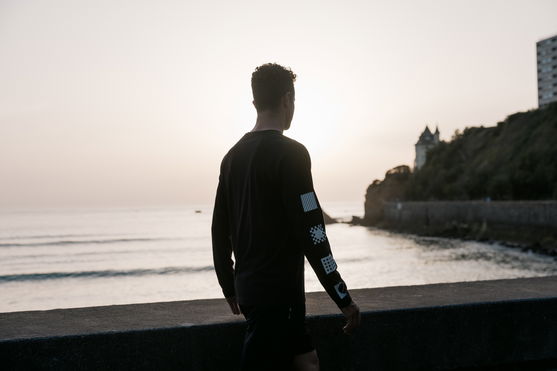 ION_Bike_Tee-Vibes-LS-men_Action-Shots_1