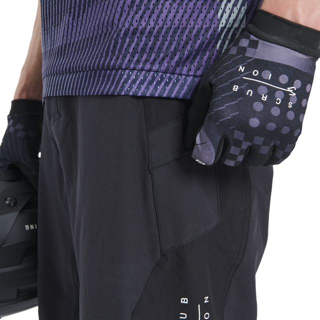 ION_Bike_Shorts-Scrub-men_Model-Pictures_6