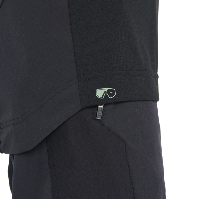 ION_Bike_Jersey-Scrub-Amp-SS-men_Model-Pictures_4